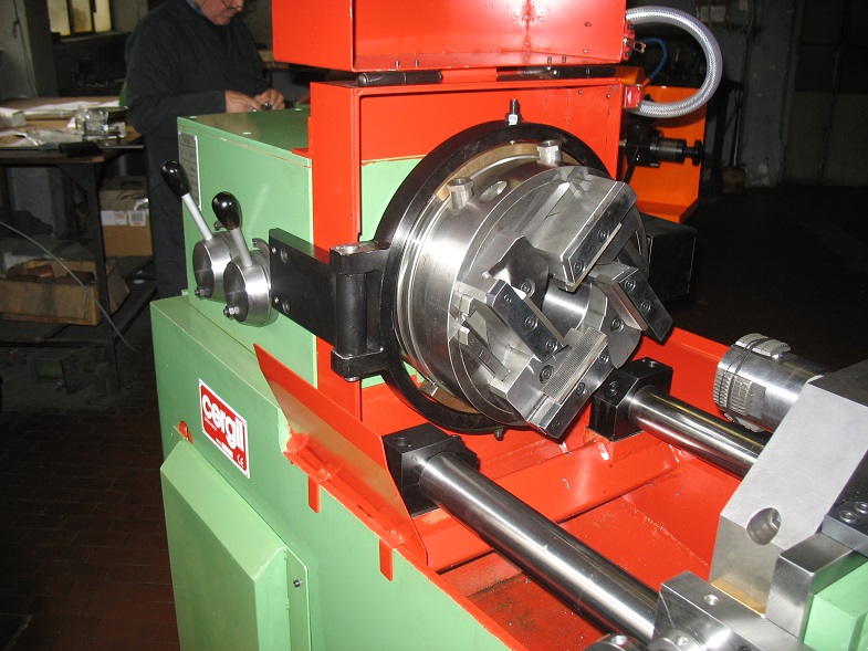 Threading machine F114 picture 2